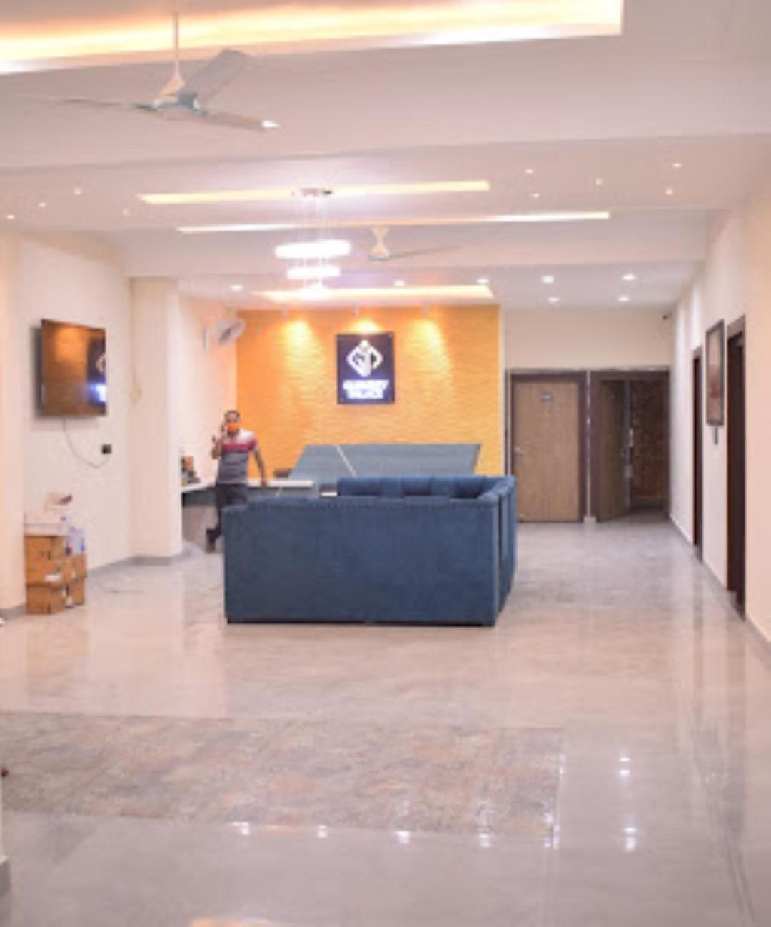 Guru Dev Palace Hotel & Lawn,Ayodhya Dış mekan fotoğraf
